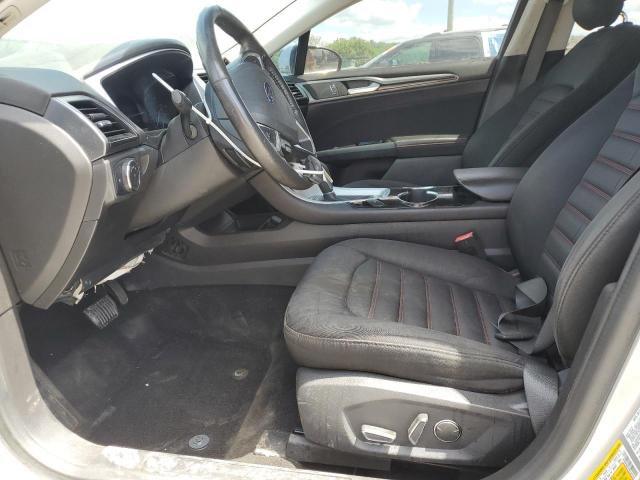 Sedans FORD FUSION 2015 Srebrny