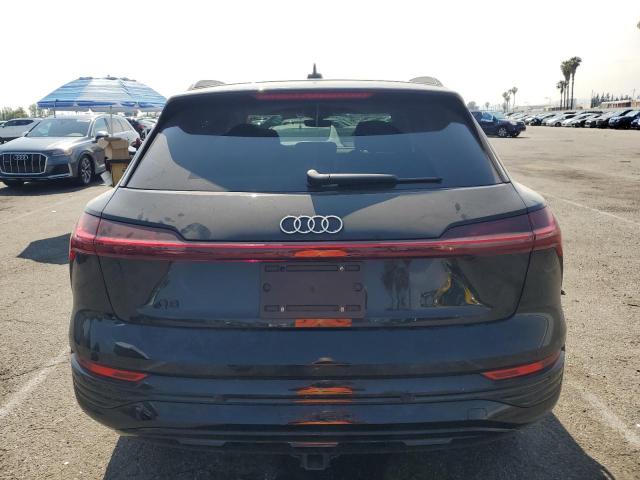  AUDI Q8 E-TRON 2024 Чорний