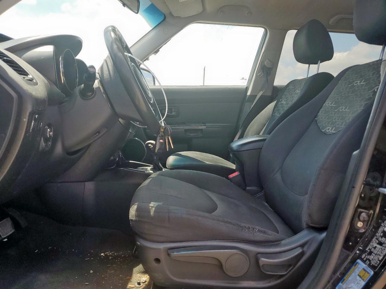 2011 Kia Soul + VIN: KNDJT2A25B7237343 Lot: 55608615