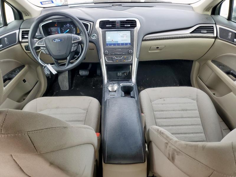  FORD FUSION 2020 Srebrny