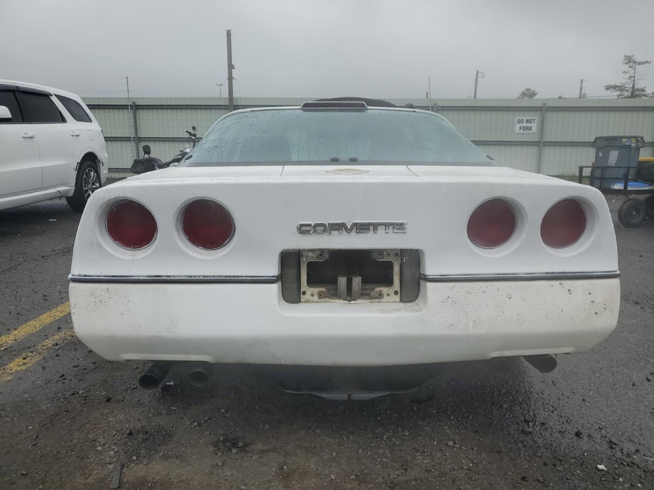 1989 Chevrolet Corvette VIN: 1G1YY2181K5101638 Lot: 58143575