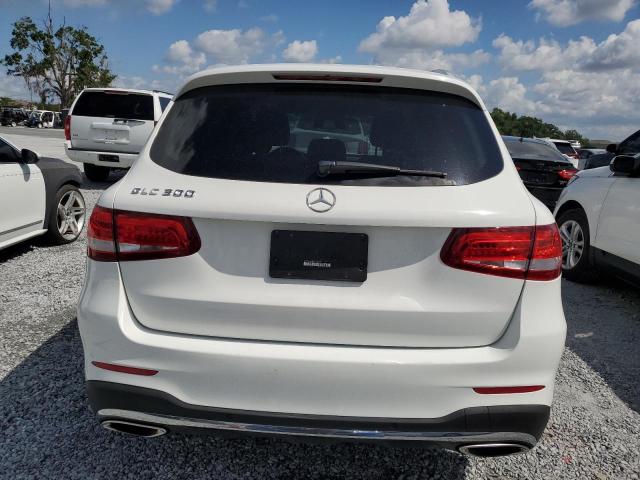 Parquets MERCEDES-BENZ GLC-CLASS 2016 Biały