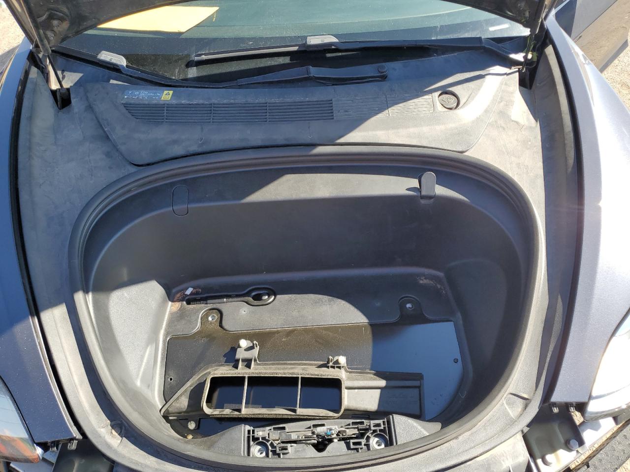 2018 Tesla Model 3 VIN: 5YJ3E1EA0JF052981 Lot: 57315065
