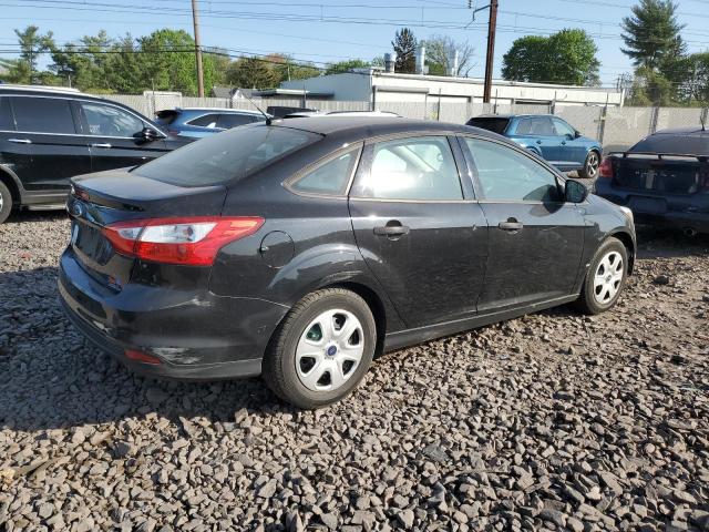 Sedans FORD FOCUS 2013 Czarny