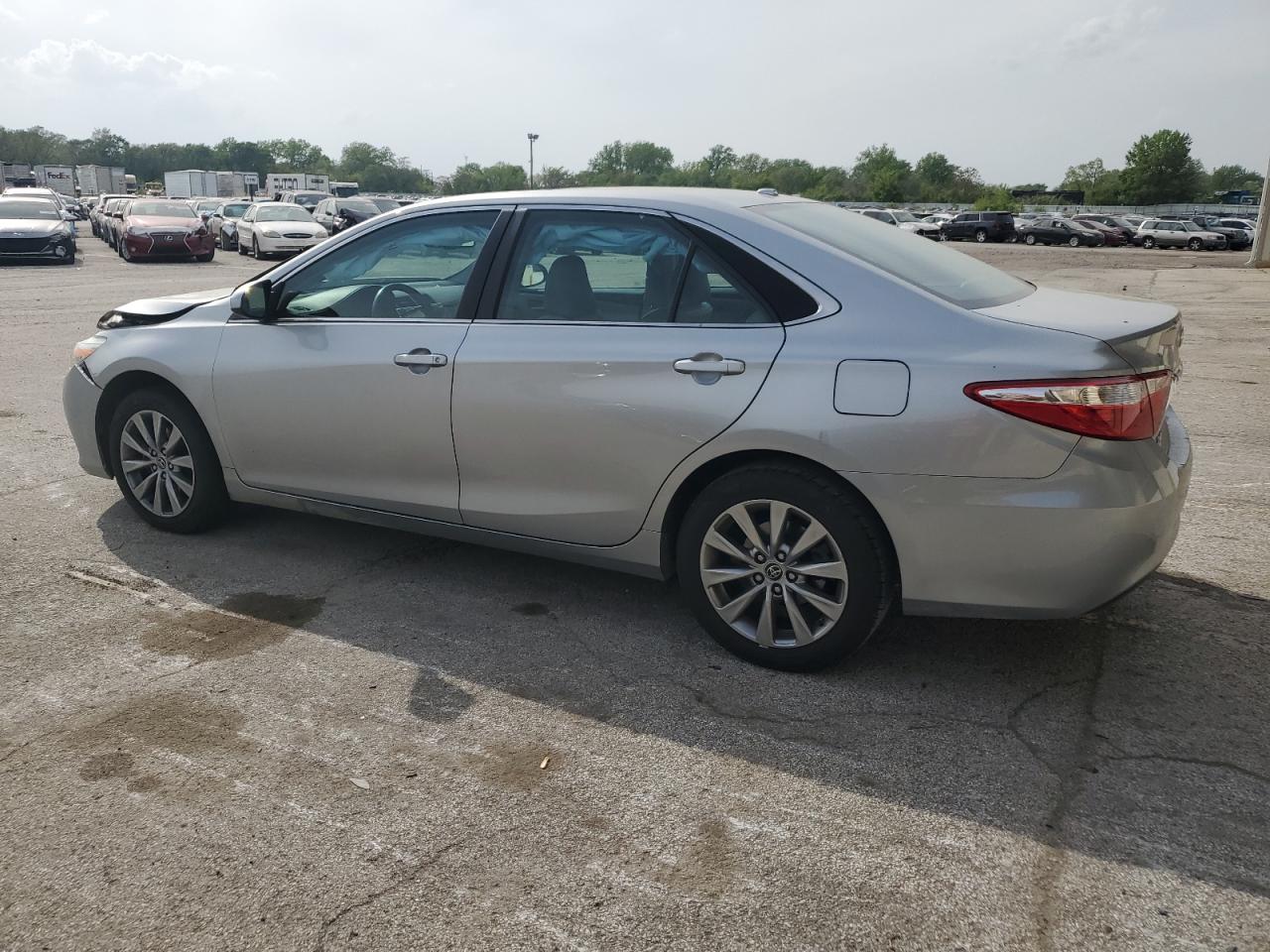 2016 Toyota Camry Le silver sedan gas 4T1BF1FK6GU524645 photo #3