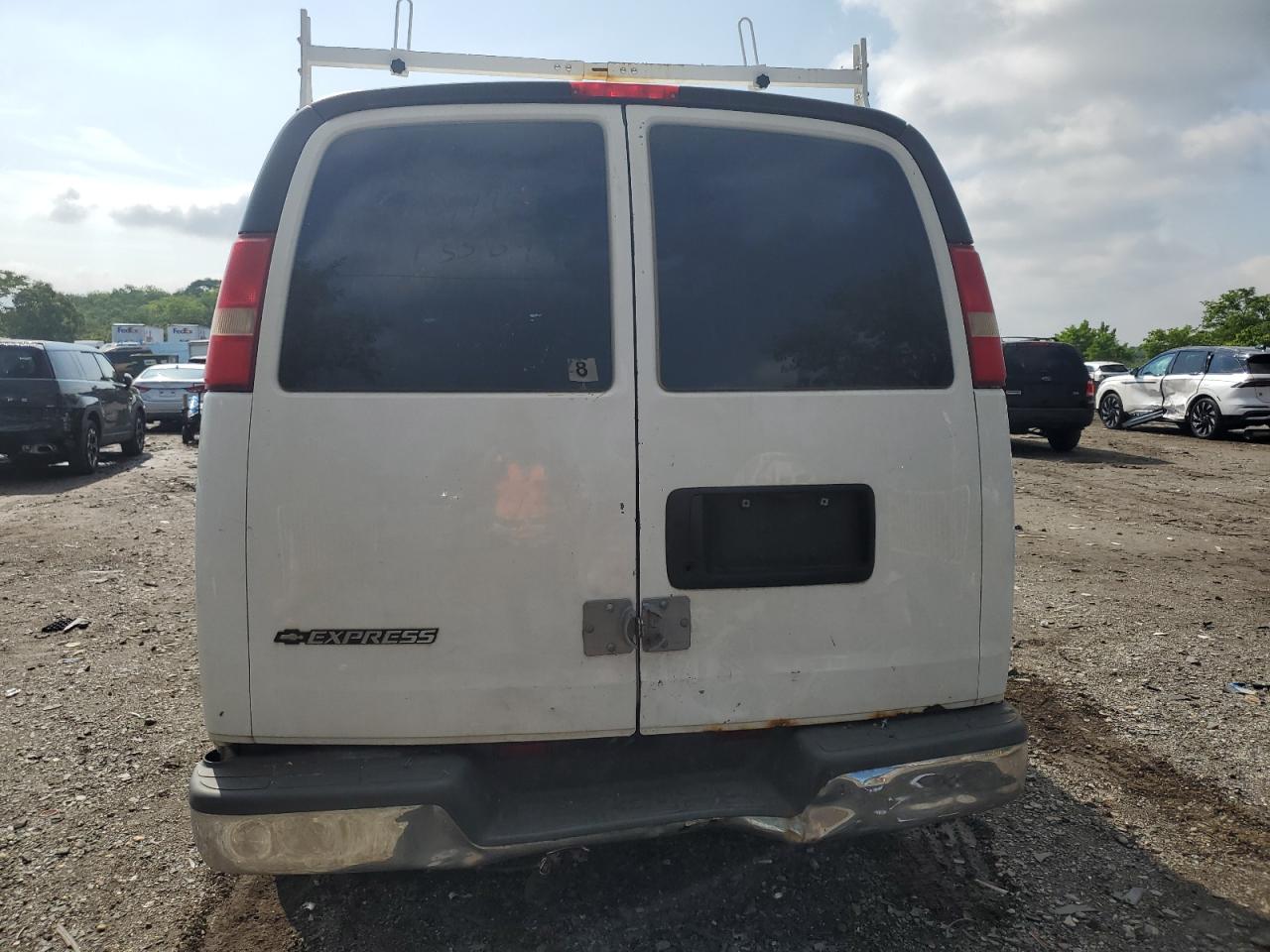 2008 Chevrolet Express G1500 VIN: 1GCFG15X881102704 Lot: 80451095