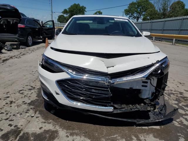  CHEVROLET MALIBU 2022 Белы