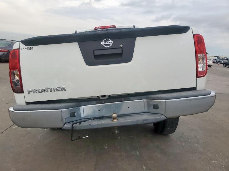 Pickups NISSAN FRONTIER 2014 White