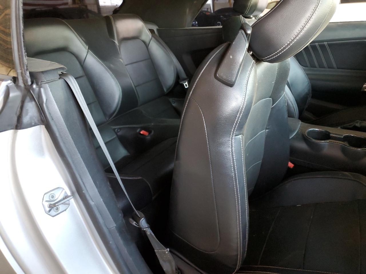 2018 Ford Mustang VIN: 1FATP8UH8J5132599 Lot: 56536295