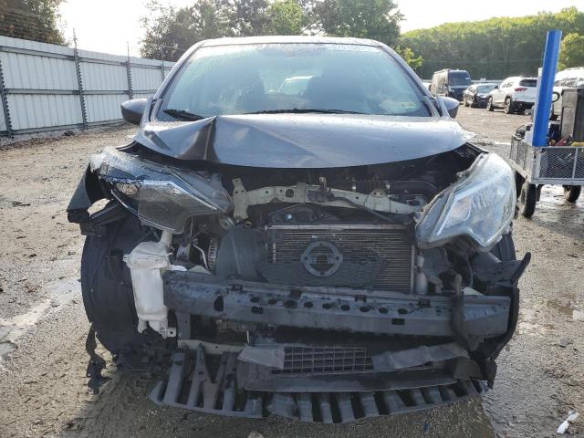  NISSAN VERSA 2018 Сірий