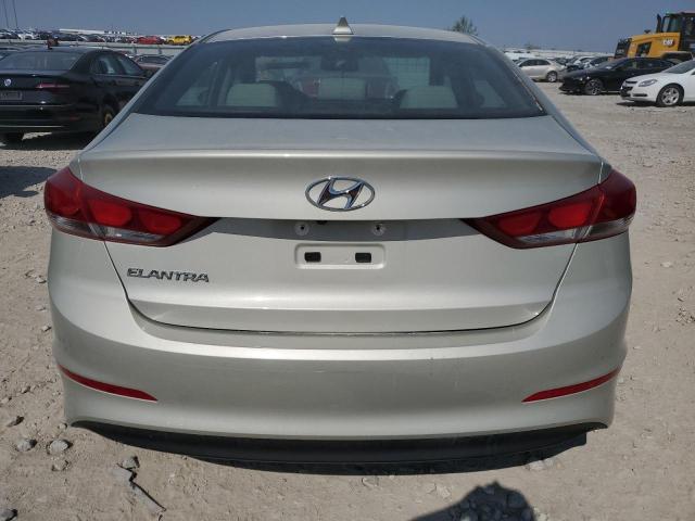Sedans HYUNDAI ELANTRA 2017 Srebrny