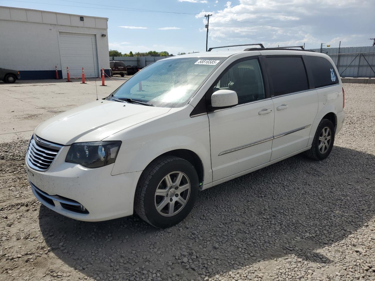 Farr West, UT에서 판매 중인 2013 Chrysler Town & Country Touring - Side