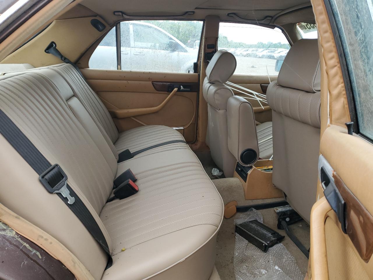 1983 Mercedes-Benz 300 Sd VIN: WDBCB20A7DB035316 Lot: 53765635