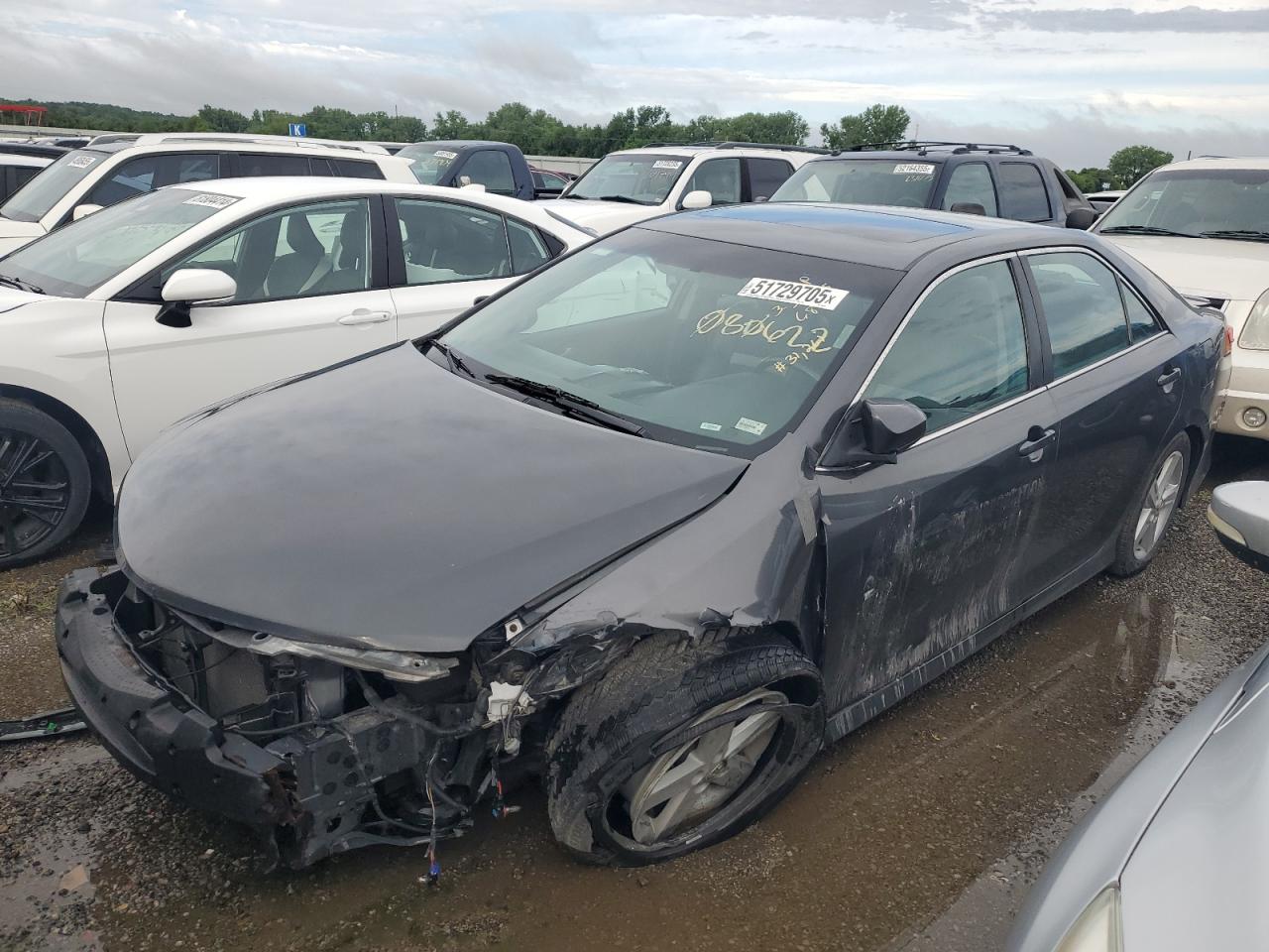 2012 Toyota Camry Base للبيع في Kansas City، KS - Front End