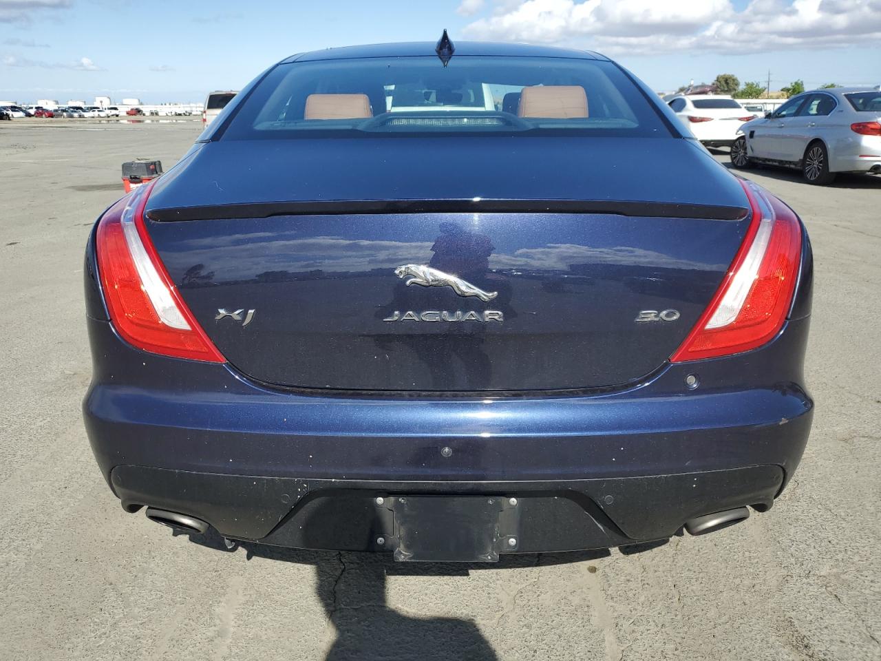2018 Jaguar Xj R - Sport VIN: SAJWA1C72J8W17409 Lot: 56576455