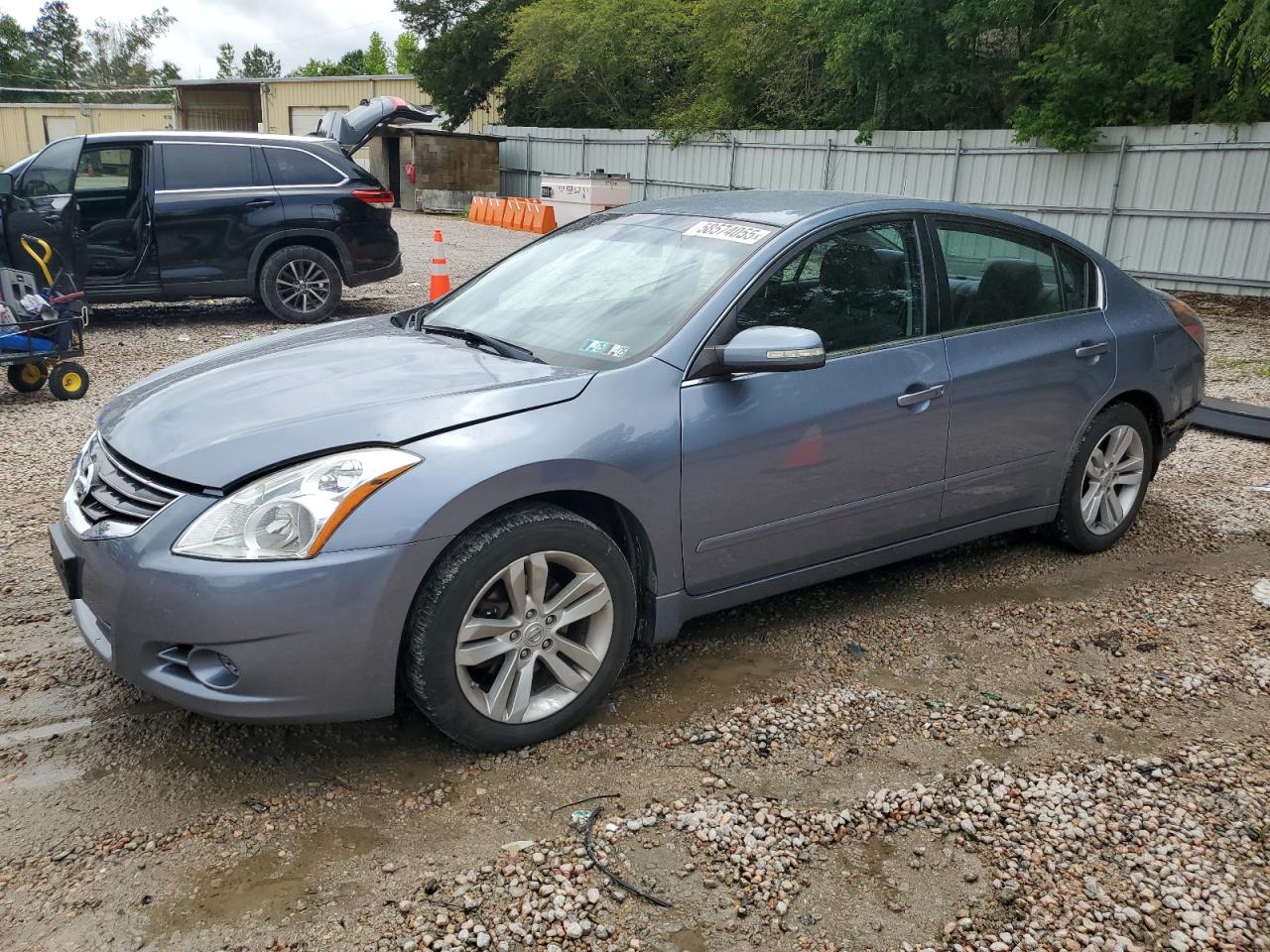 2011 Nissan Altima Sr for Sale in Knightdale, NC - Rear End