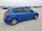 2009 Nissan Versa S للبيع في Wilmer، TX - Rear End