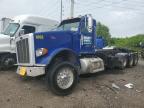 2009 Peterbilt 367 Roll-Off Container Truck იყიდება Bridgeton-ში, MO - Side