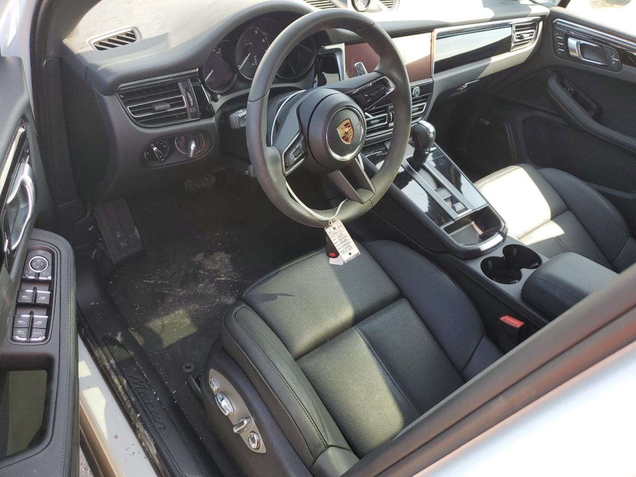 2025 Porsche Macan Base VIN: WP1AA2A50SLB06312 Lot: 56233195