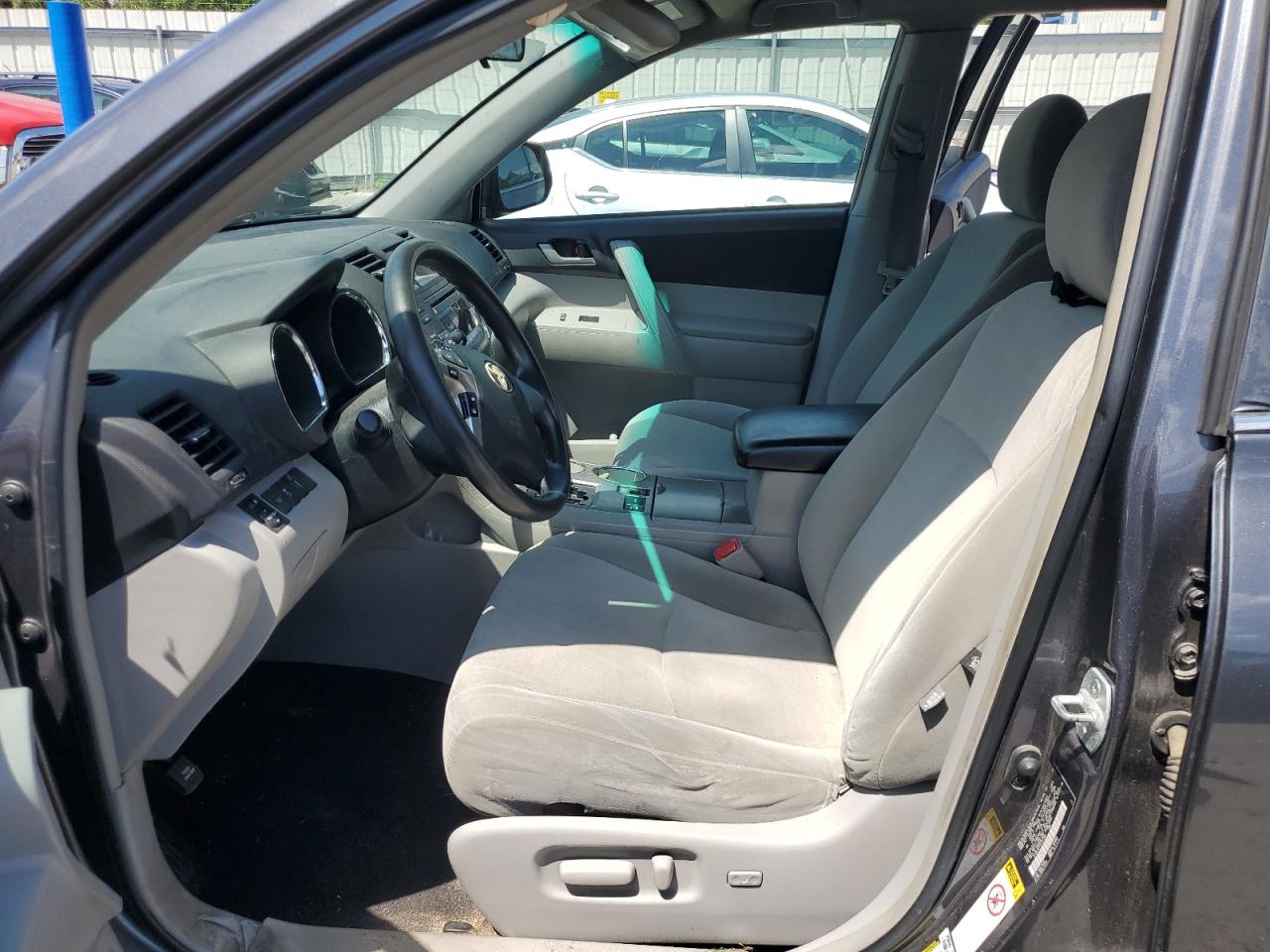 2012 Toyota Highlander Base VIN: 5TDBK3EH1CS121981 Lot: 56840115
