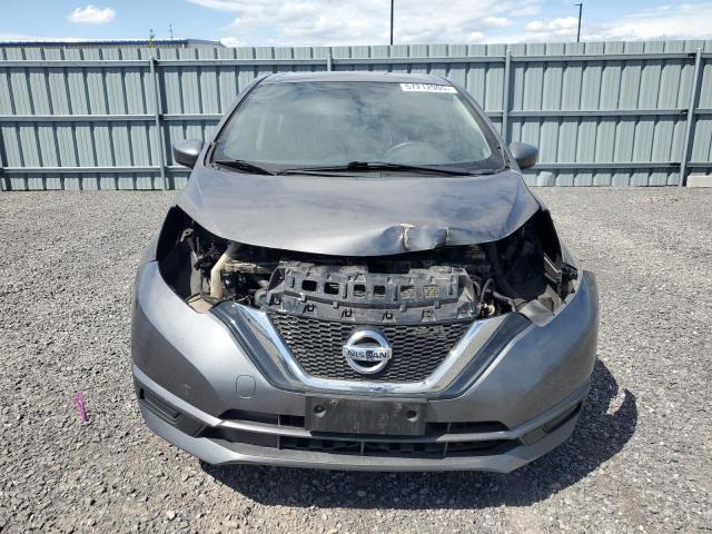  NISSAN VERSA 2017 Srebrny