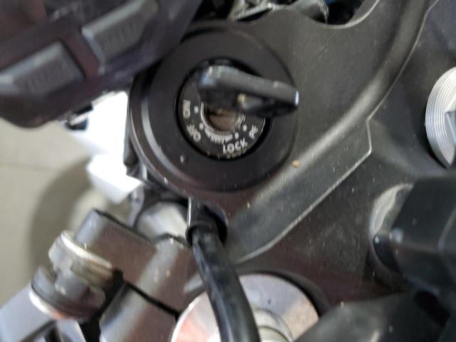 2017 YAMAHA FZ09 