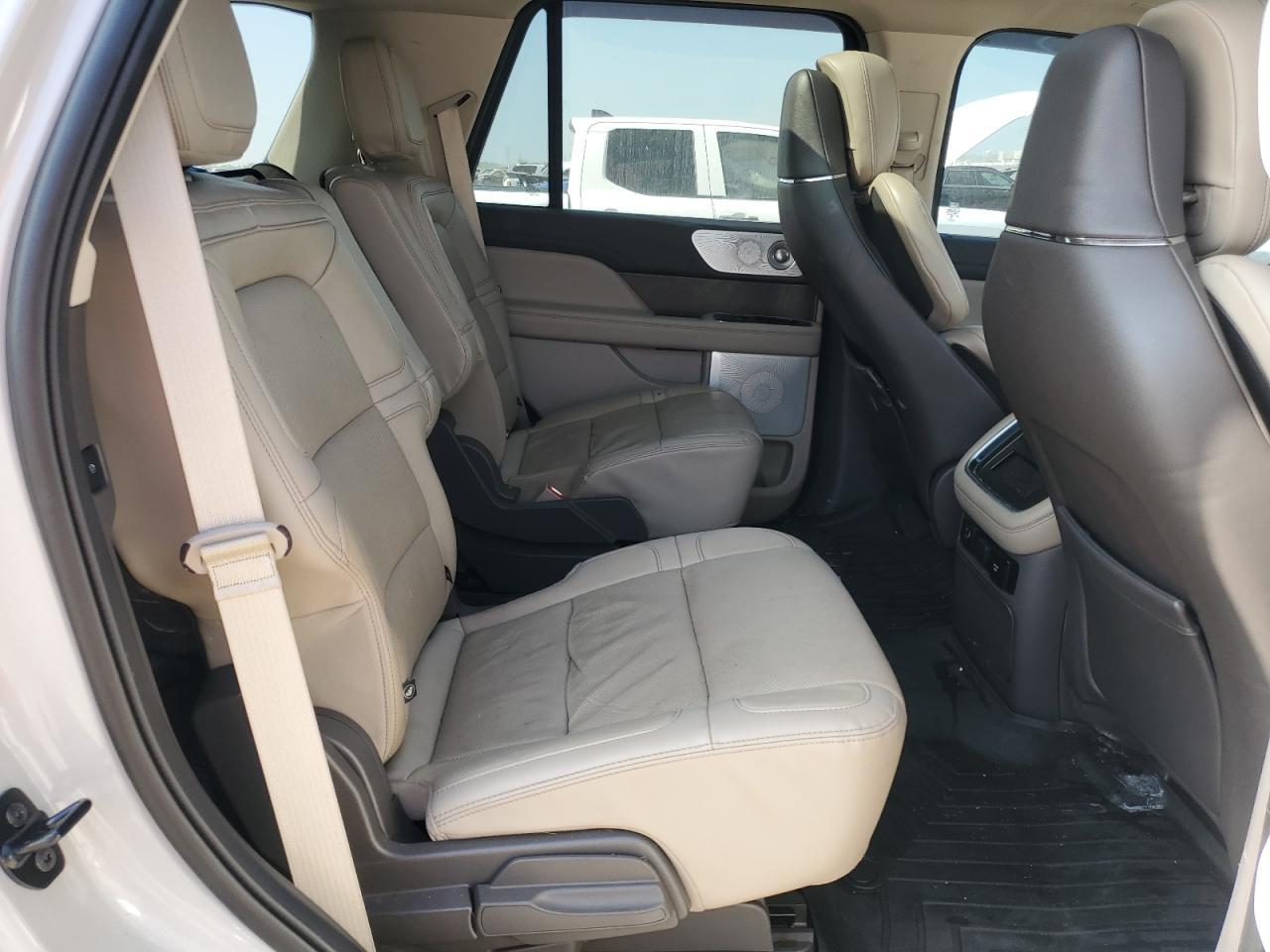 2022 Lincoln Navigator Reserve VIN: 5LMJJ2LT3NEL04123 Lot: 55170935