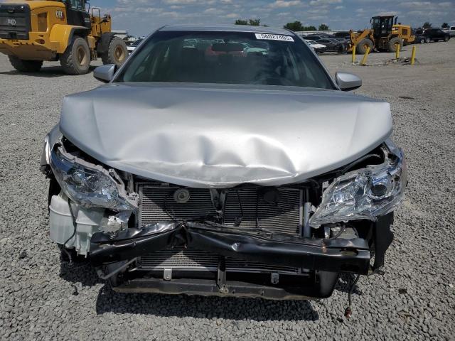  TOYOTA CAMRY 2013 Серебристый