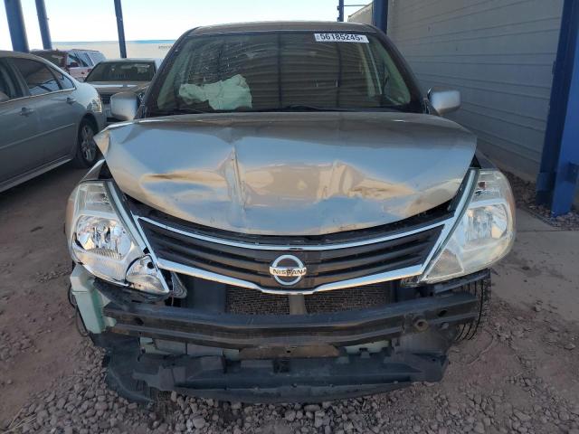  NISSAN VERSA 2012 Сріблястий