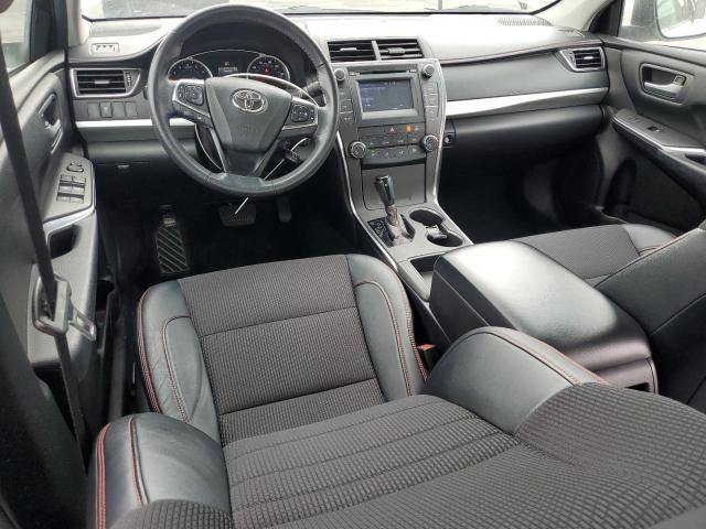  TOYOTA CAMRY 2016 Biały