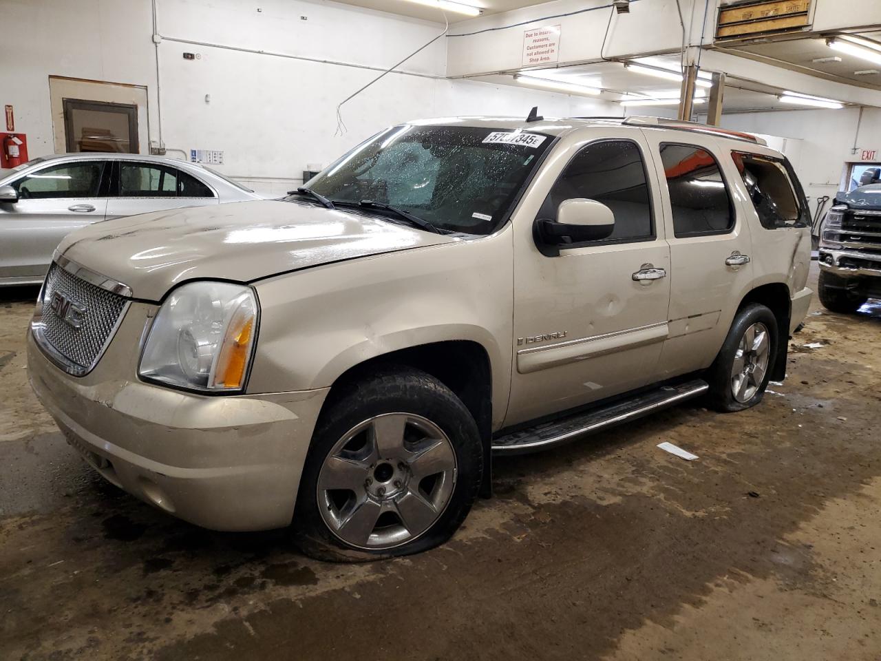 2007 Gmc Yukon Denali for Sale in Ham Lake, MN - Vandalism