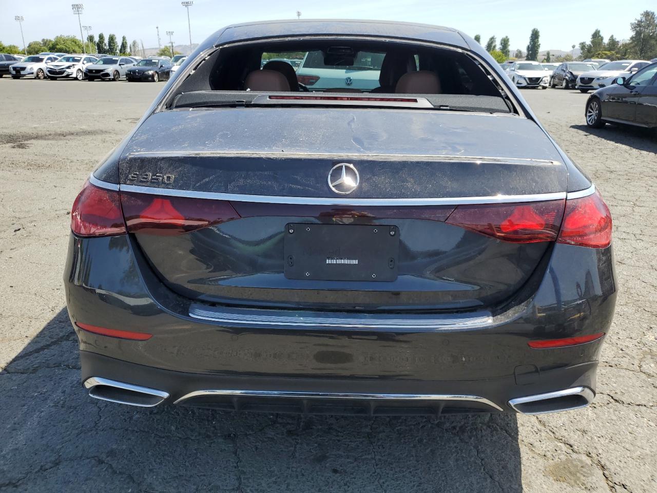 2025 Mercedes-Benz E 350 VIN: W1KLF4GB2SA116524 Lot: 56365375