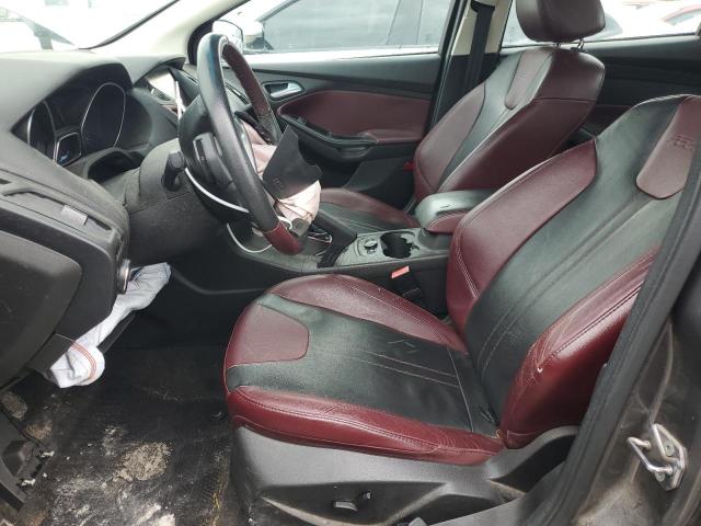 Sedans FORD FOCUS 2013 Gray