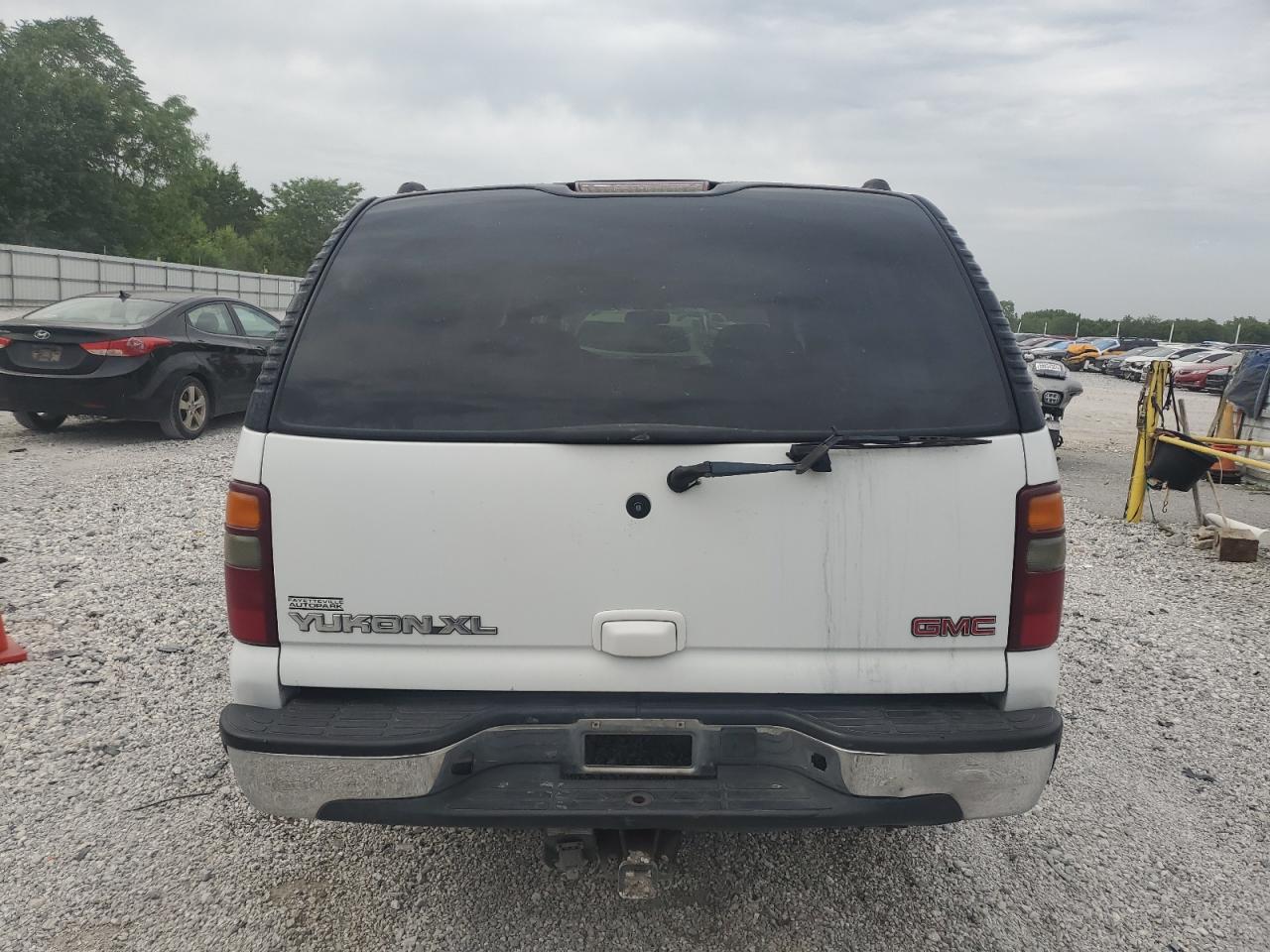 2002 GMC Yukon Xl C1500 VIN: 1GKEC16Z82J332228 Lot: 57347775
