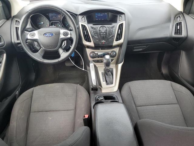 Sedans FORD FOCUS 2012 Silver