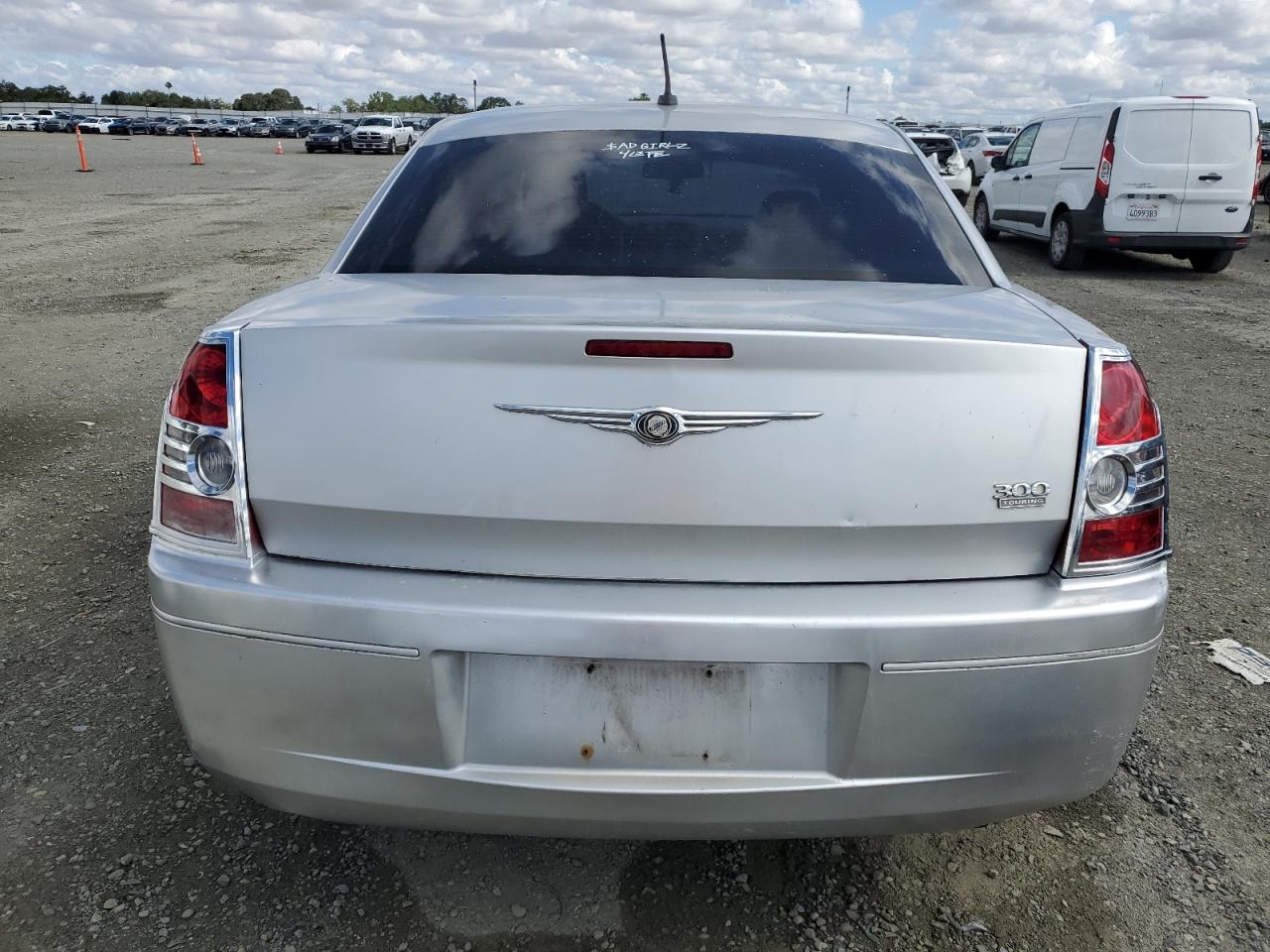 2008 Chrysler 300 Touring VIN: 2C3LA53GX8H238143 Lot: 56911825