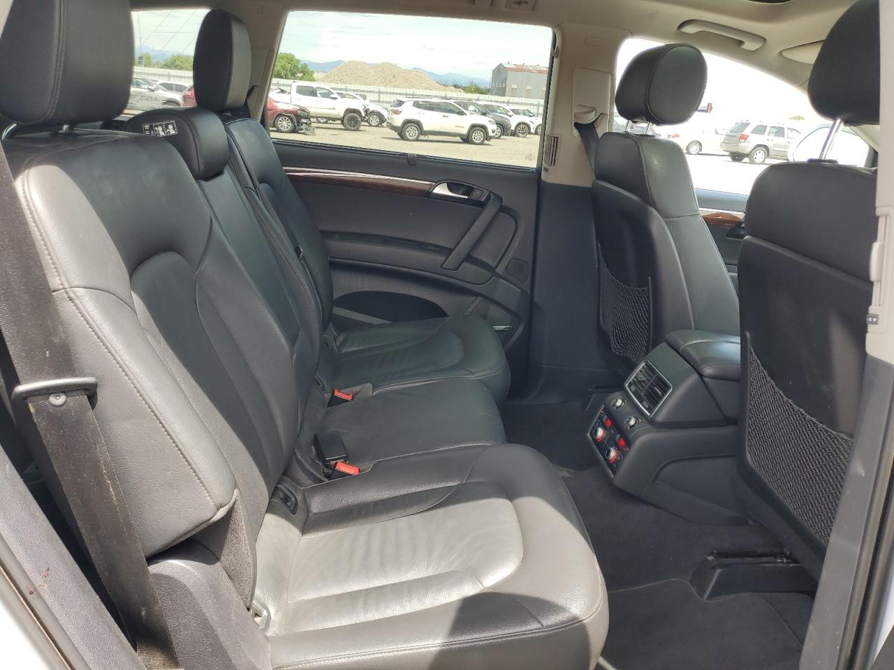 2015 Audi Q7 Premium Plus VIN: WA1LGAFE0FD004076 Lot: 56402005
