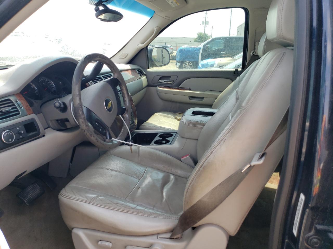 2007 Chevrolet Suburban C1500 VIN: 1GNFC16J27J172632 Lot: 55998675
