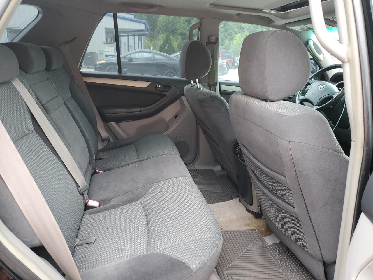 2004 Toyota 4Runner Sr5 VIN: JTEBU14R040030242 Lot: 57831435