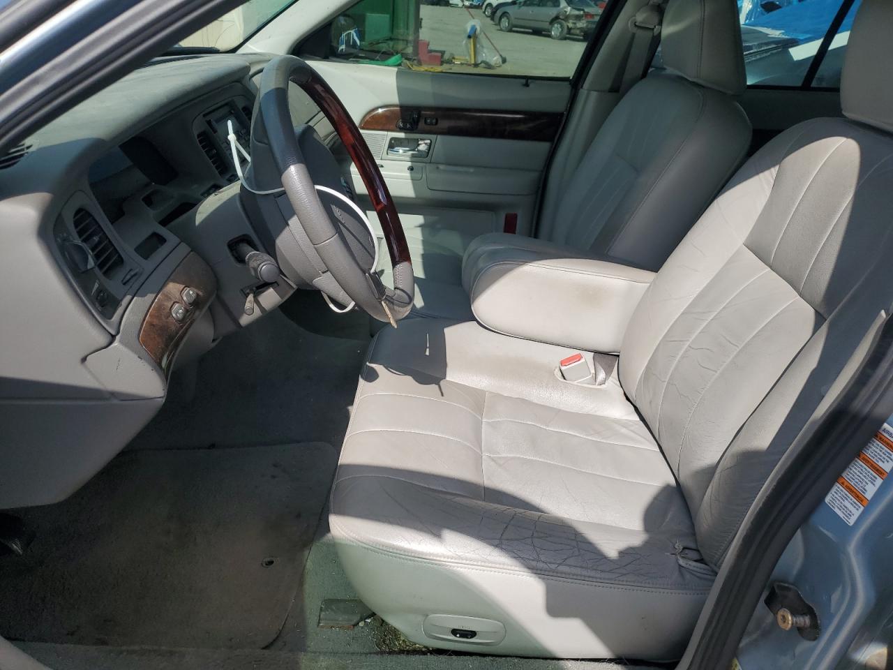 2005 Mercury Grand Marquis Ls VIN: 2MEHM75W85X612581 Lot: 56370475