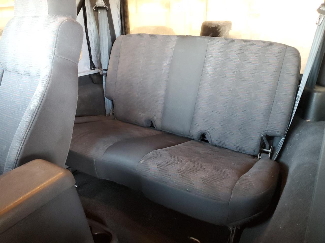 2004 Jeep Wrangler X VIN: 1J4FA39S44P746410 Lot: 57985165