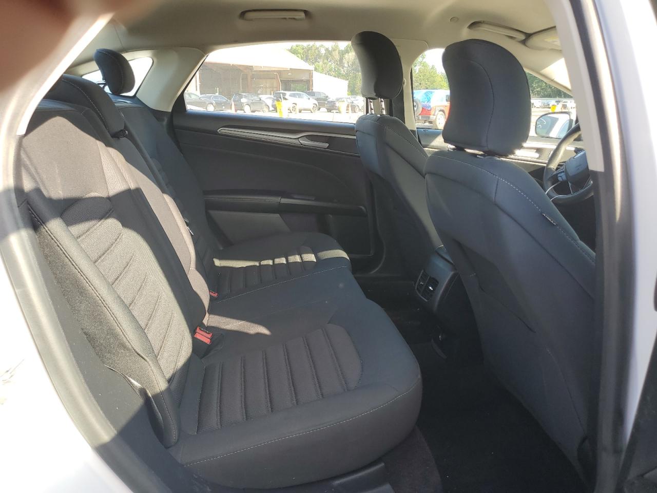 2019 Ford Fusion Se VIN: 3FA6P0LUXKR124919 Lot: 54022955