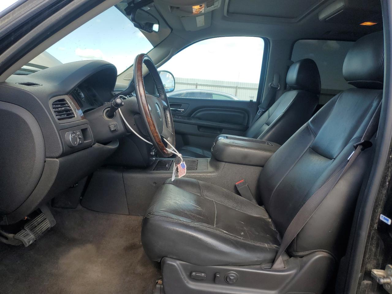 2012 GMC Yukon Xl Denali VIN: 1GKS1MEF8CR213163 Lot: 55850625
