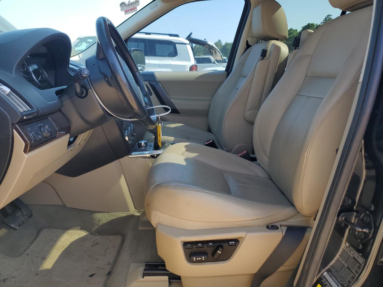 2011 Land Rover Lr2 Hse Luxury VIN: SALFT2BN3BH279480 Lot: 56786325