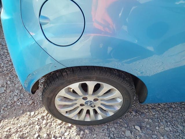 2011 FORD KA ZETEC