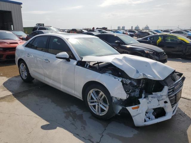  AUDI A4 2017 Белы