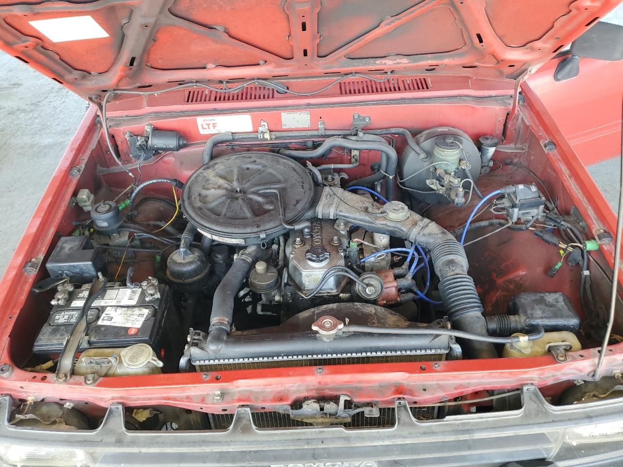 1987 Toyota Pickup 1/2 Ton Rn50 VIN: JT4RN50RXH0242049 Lot: 56058065