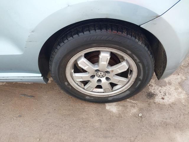 2011 VOLKSWAGEN POLO BLUEM