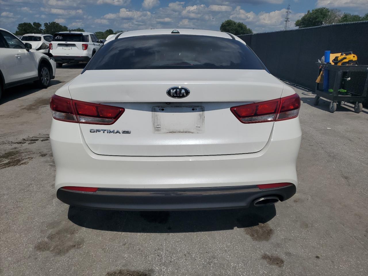 2016 Kia Optima Lx VIN: KNAGT4L33G5095425 Lot: 56877445