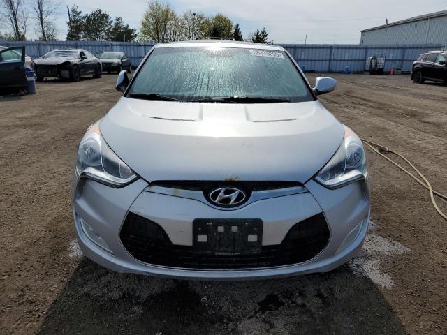  HYUNDAI VELOSTER 2013 Srebrny